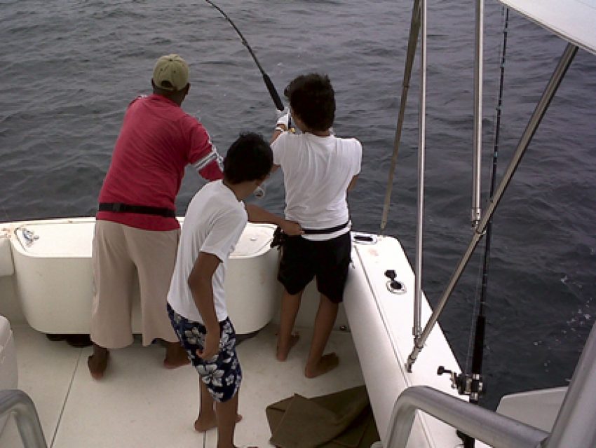 fishing-by-charter-taboga-islas-perlas